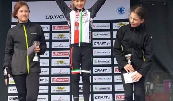 Stina Kagevi vann lilla Lidingloppet MTB 2015